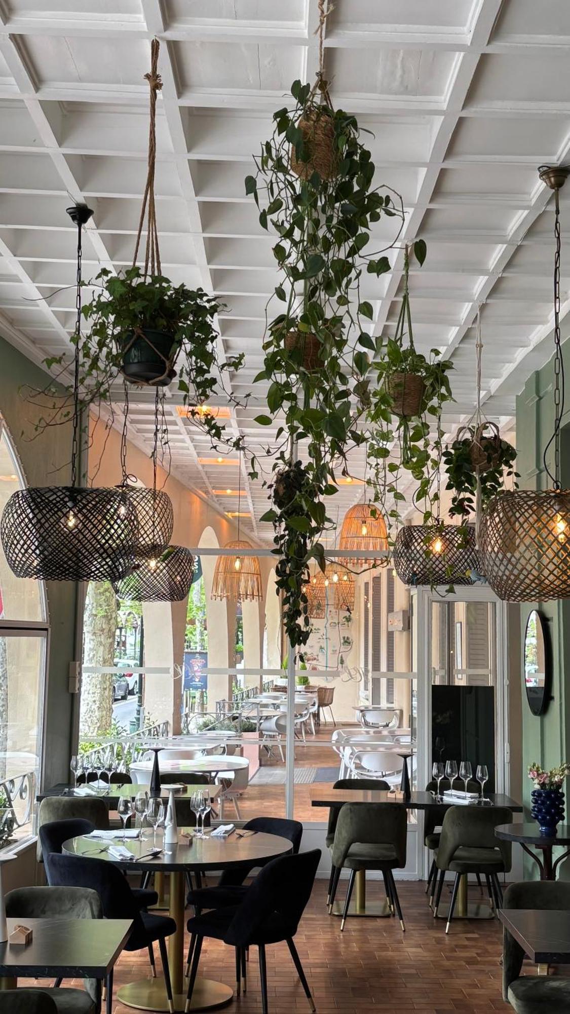 Logis Hotel Restaurant Grand Hotel De Lyon Vals-les-Bains Eksteriør billede